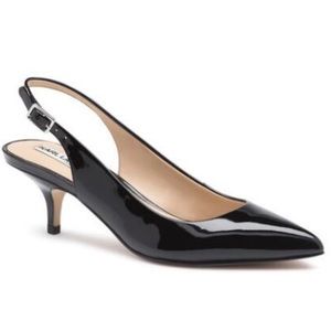 NWOT Karl Lagerfeld lily low heels